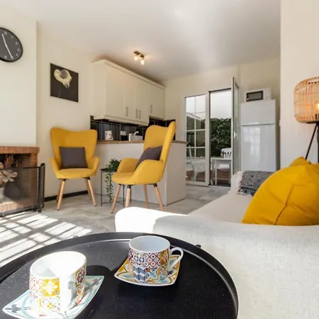 아파트 Sanders Golf - Lovely Two-bedroom With Shared Pool *